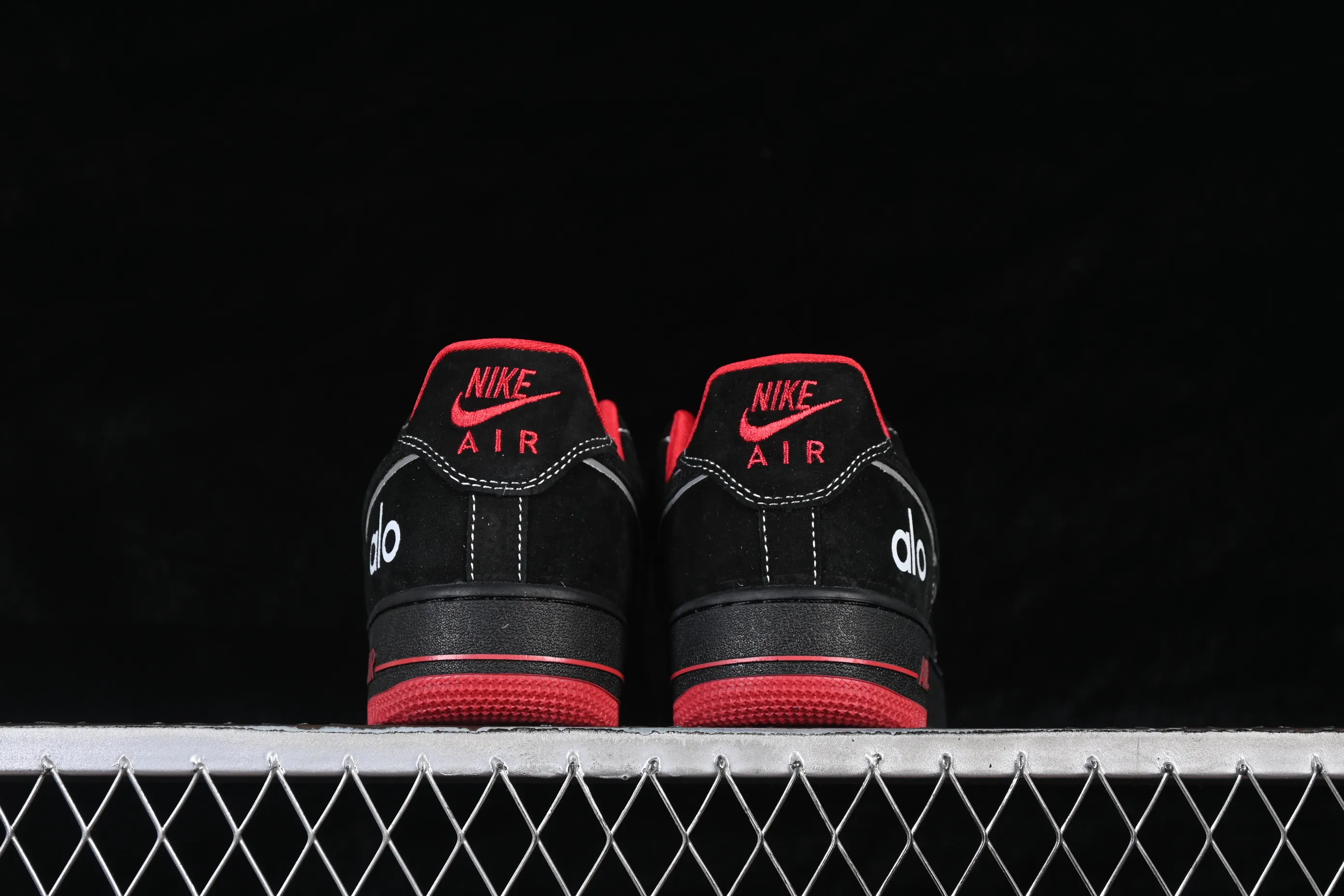 All categories Nk Air Force 1 Air Force series Nk Air Force 1 Low Air Force low-top Nike Air Force 1'07 Low black and red style Air Force 1 low-top casual sneakers SS1979-009